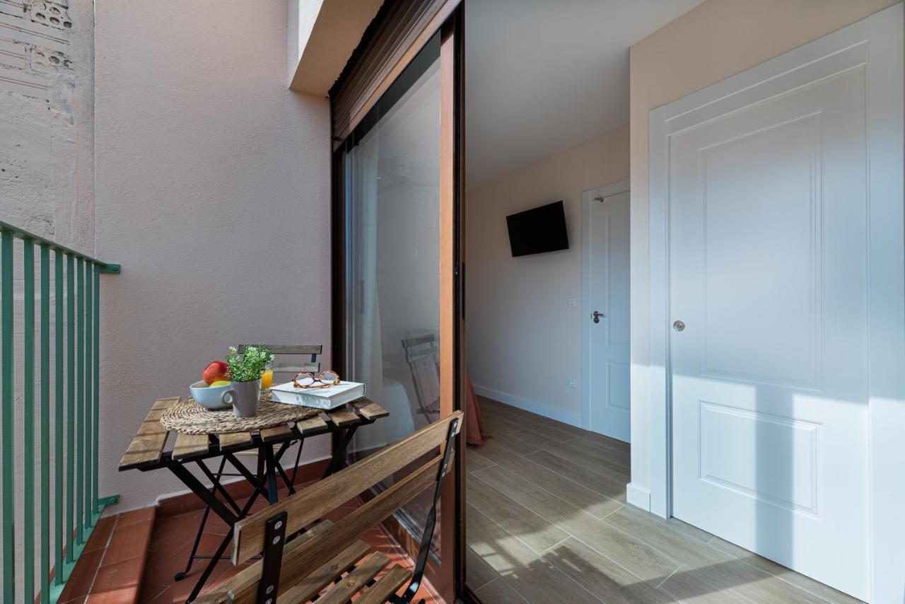 Vestal Suites Domo Cambrils Exterior foto
